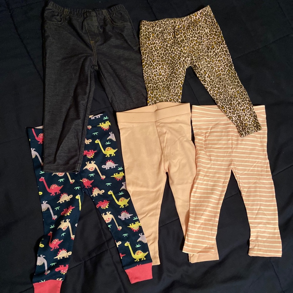 Baby leggings.